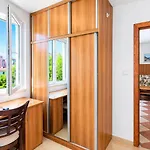 Apartamento Family With Pool View Near The Sveti Vlas