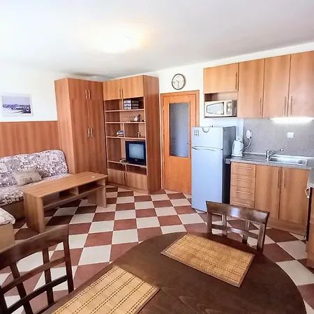 Family 2bdr In The Center Apartament *