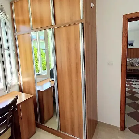 Family 2bdr In The Center Apartament