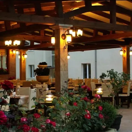 Family 2bdr In The Center Apartament *