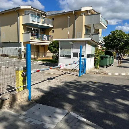 Family 2bdr In The Center Apartament *